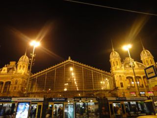 Westbahnhof Budapest Nyugati Palyaudvar In Budapest Holidaycheck