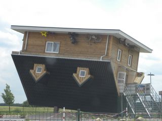 Das Verruckte Haus Bei Bispingen Bild Das Verruckte Haus In Bispingen