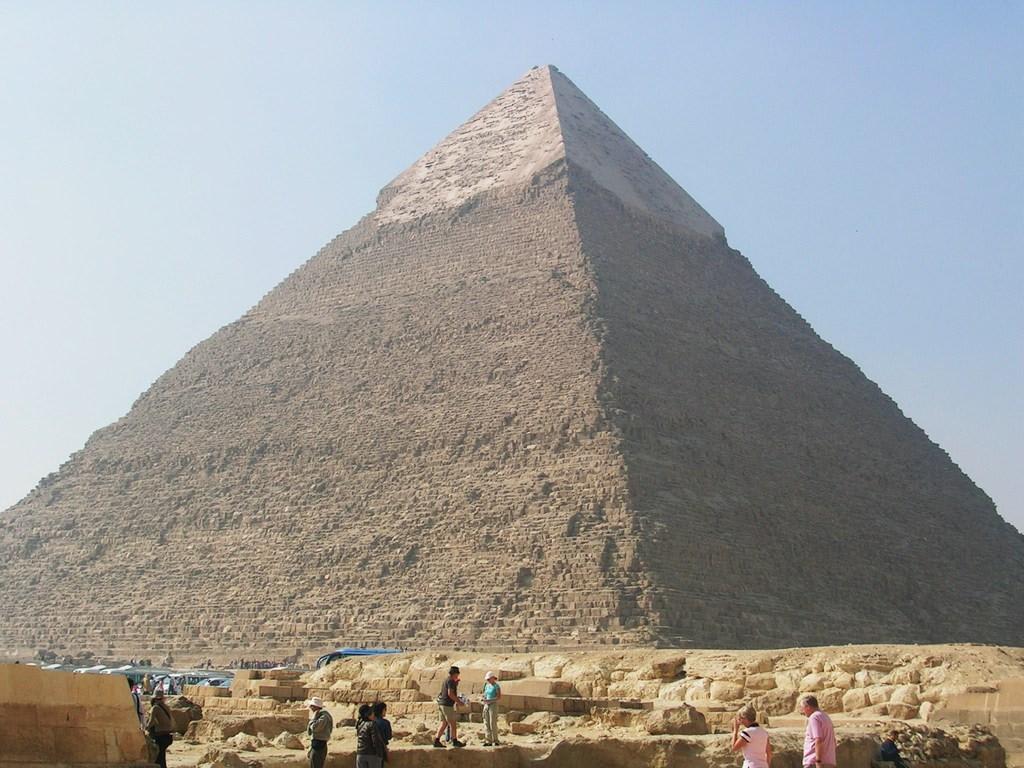 Bild "Chefren-Pyramide" zu Pyramiden von Gizeh in Giza / Giseh
