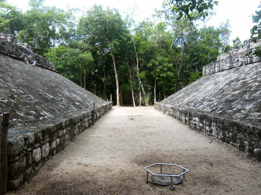 Bild "Cobá Ruinenstätte der Maya" zu Ruinenstätte Cobá in Coba