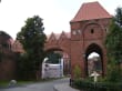Torun: Toilettenturm, links Ruine dt.Ordensburg