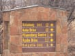 Reisetipp Pilanesberg Nationalpark - Wegweiser im Park helfen bei der Orientierung