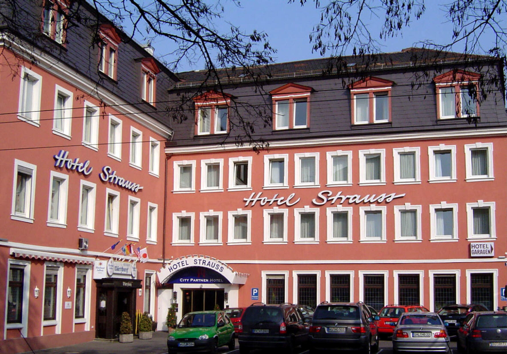 City Partner Hotel Strauss in Würzburg • HolidayCheck ...
